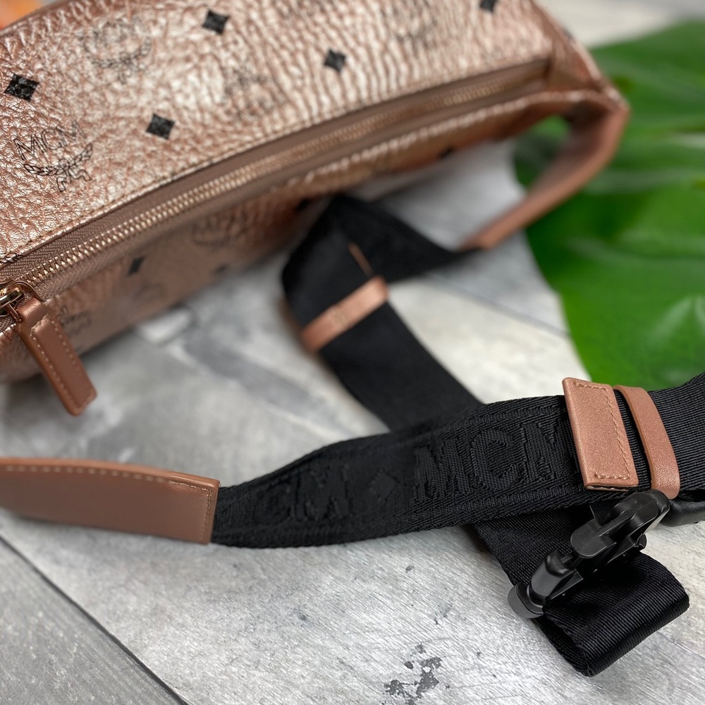 MCM rose champagne gold medium belt bag - Picture 5 of 8